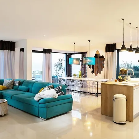 Vila Chic A Luxury In Makarska, Pool And Gym